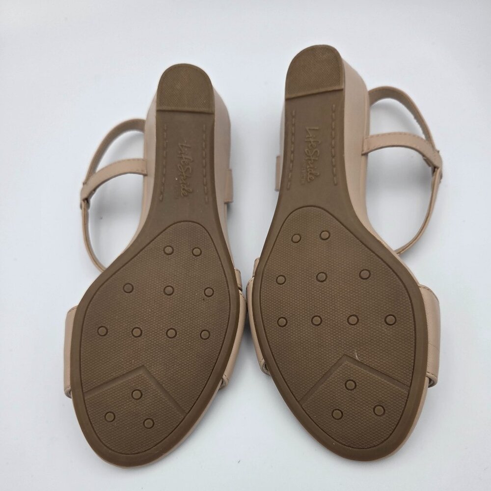 LifeStride 8M Slingback Sandal w/Back Strap & 1 1/2" Wedge Heel. - Picture 5 of 5